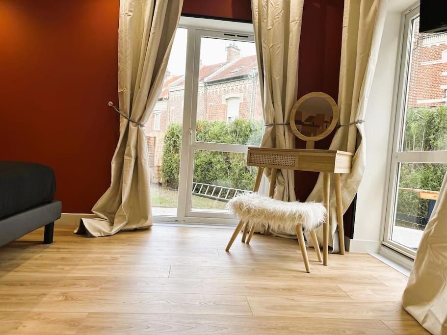 Loft O'Chalet - 10 Min Gare - Parking Prive Amiens Buitenkant foto